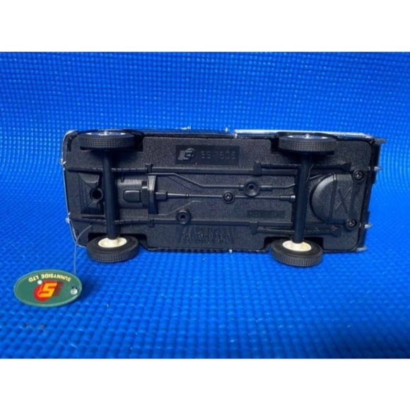 Chevy Cameo Pickup 1957 (1:28) SunnySide Cast Iron Model - Picture 6 of 6